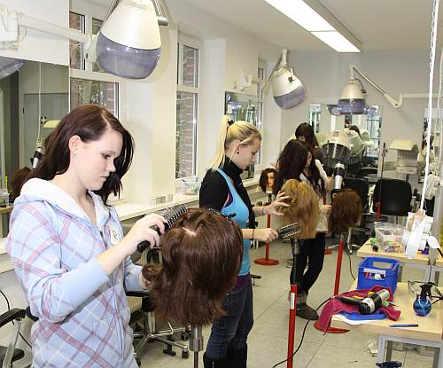Berufsorientierung als Friseurin.